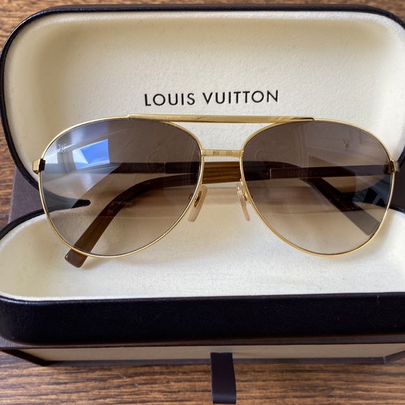 Authentic LV sunglasses - Picture 2 of 7